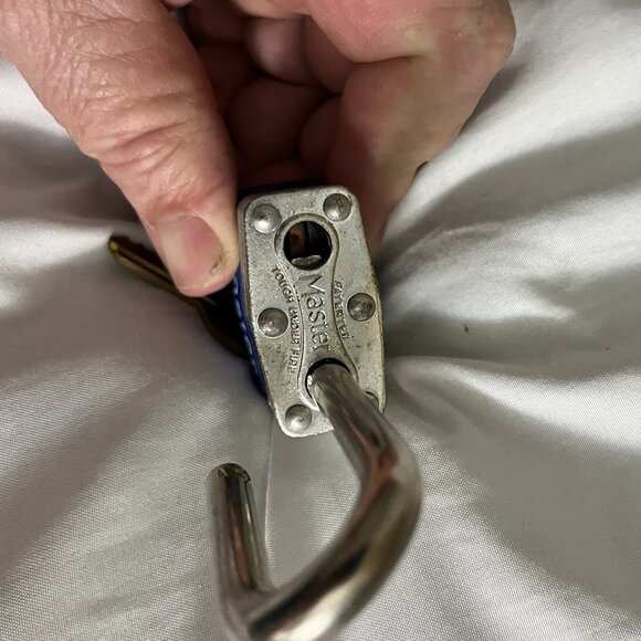 MASTER LOCK Tough Under Fire Laminated Padlock Long Shackle With Keys USED - Picture 2 of 4